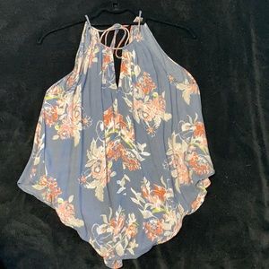 Flows floral tank
